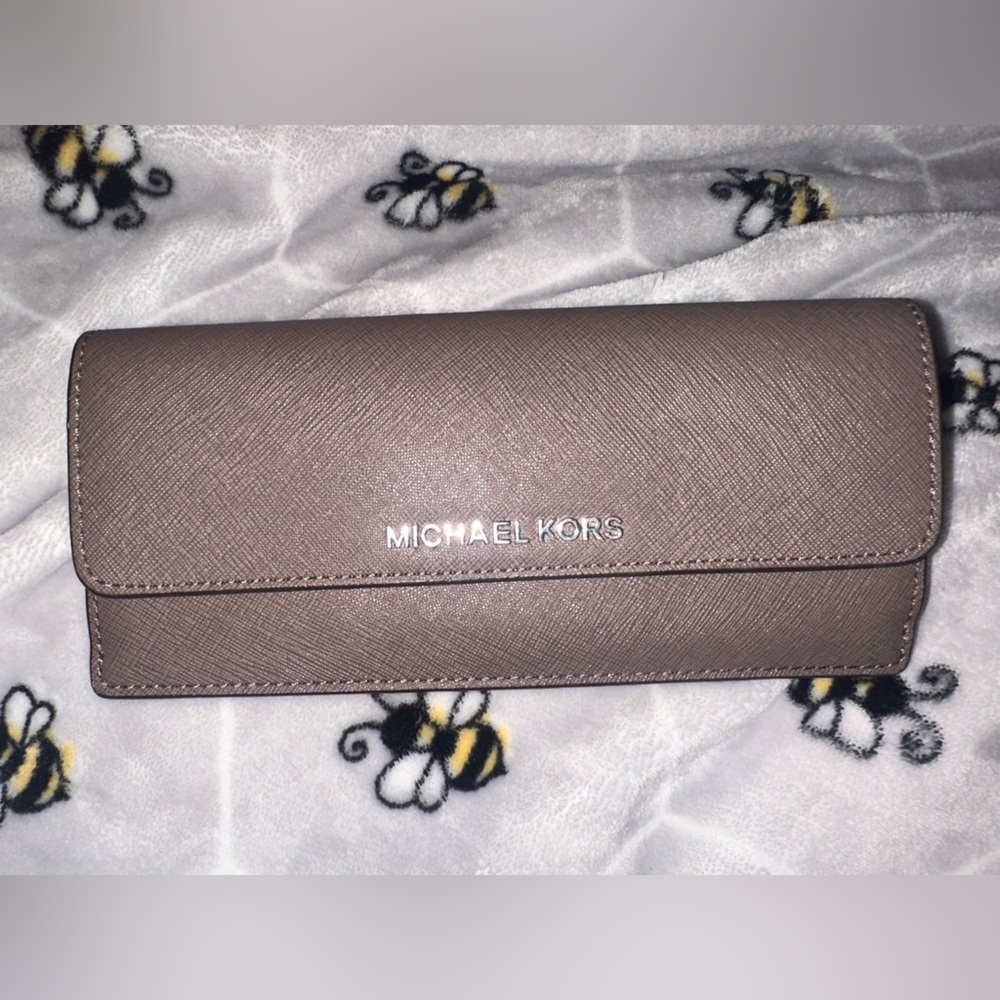 Michael Kors Taupe Wallet